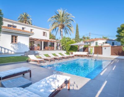 Four bedroom villa in Nueva Andalucia