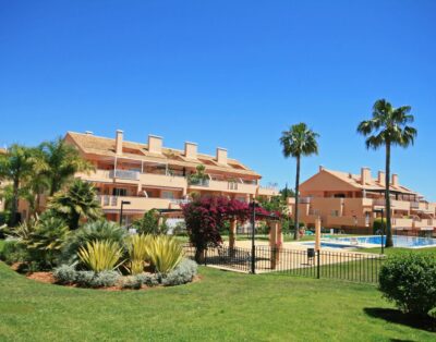 Two Bedroom Ground Floor Apartment in Los Jardines de Santa Maria, Elviria