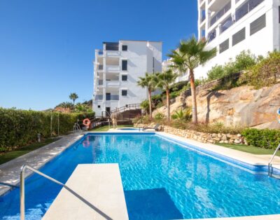 Outstanding 3 Bedroom Apartment in La Paloma, Manilva with stunning sea views