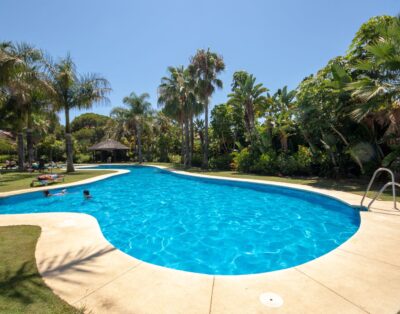 Luxury 2 bedroom Apartment Las Mimosas, Puerto Banus
