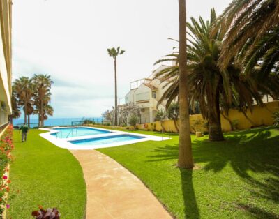 One bedroom apartment sleeps 4 next to the beach in Benalmadena with private parking.