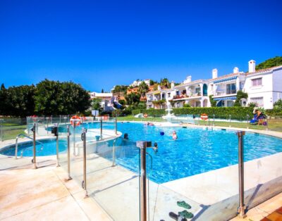 Two bedroom apartment in Pueblo Cortes del Golf Benahavis