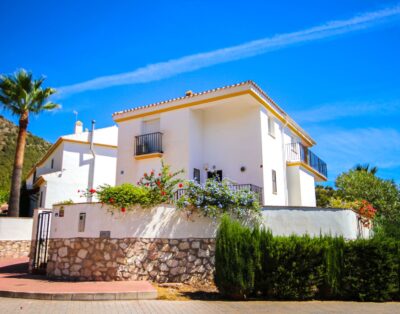 Four bedroom townhouse in Benalmadena with BBQ