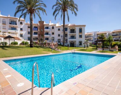 Two Bedroom Apartment in Rivera del Sol close to all amenities and beach