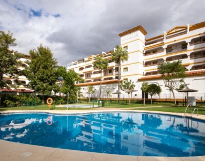 Three Bedroom Apartment Mijas Golf with shared pools and padel court