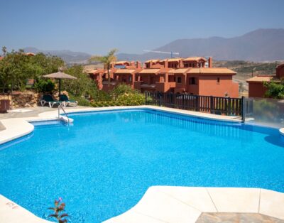 3 bed apartment Albayt Resort Estepona Costa del Sol