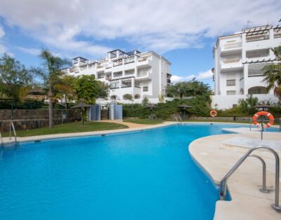 Two bedroom top floor apartment in Sabinillas