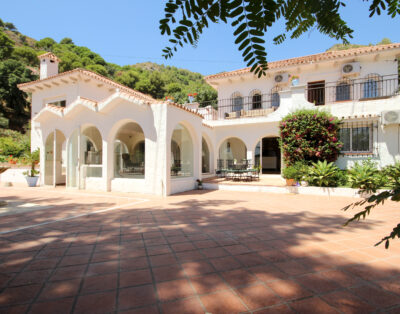 Seven bedroom countryside villa with private pool Ojen