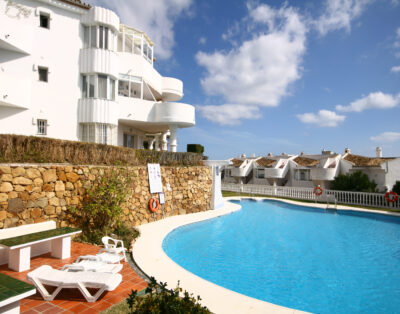 Two bedroom ground floor apartment with sea views Calahonda