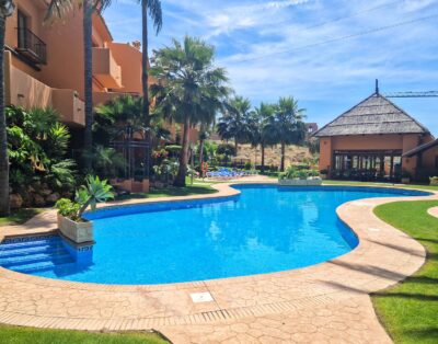 Spacious 4 Bedroom Townhouse with extensive communal areas Riviera del Sol