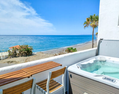 Superb 3 Bedroom Townhouse with direct beach access
