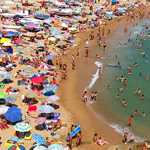 Crowded_Beach